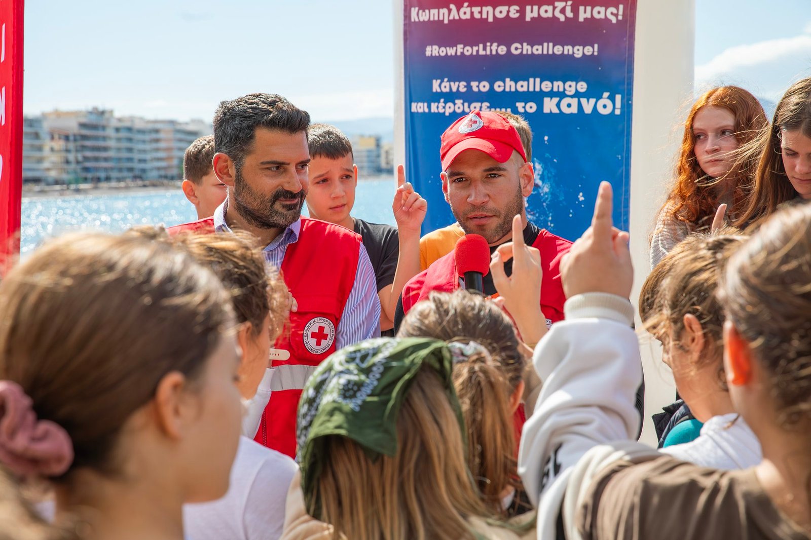 Ε.Ε.Σ. και Σωτήρης Μπαρμπαρόσος αποστέλλουν ηχηρό μήνυμα πρόληψης για τον καρκίνο του μαστού